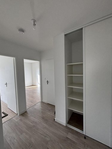 Location appartement Châteaugiron 35410 Ille-et-Vilaine 63 m2 3 pièces 830 euros