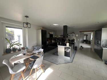 Location maison Poncin 01450 Ain 249 m2 6 pièces 1300 euros