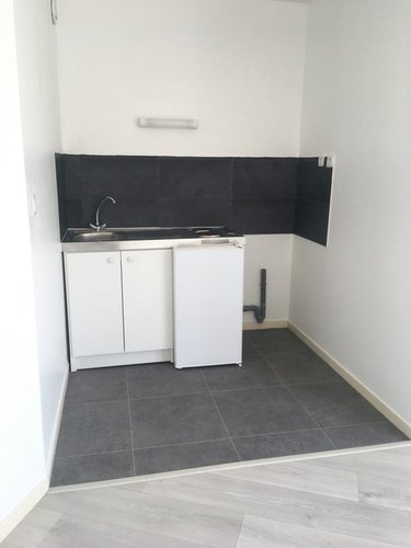 Location appartement Le Mans 72000 Sarthe 41 m2 2 pièces 443 euros