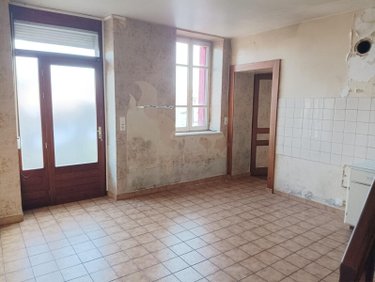 Immeuble a vendre Boujailles 25560 Doubs 186 m2  209900 euros