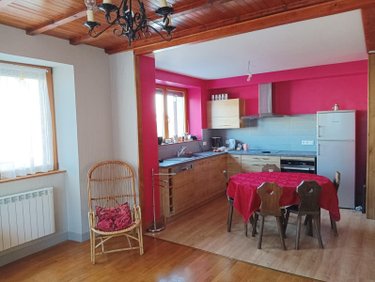 Immeuble a vendre Boujailles 25560 Doubs 186 m2  209900 euros