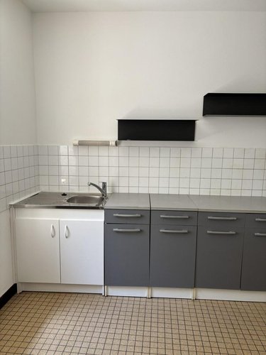 Location maison Châteaugiron 35410 Ille-et-Vilaine 81 m2 3 pièces 605 euros