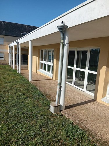 Immeuble a vendre Marigné-Laillé 72220 Sarthe  1649372 euros