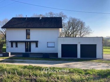 Location maison Val-d'Izé 35450 Ille-et-Vilaine 149 m2 5 pièces 1100 euros
