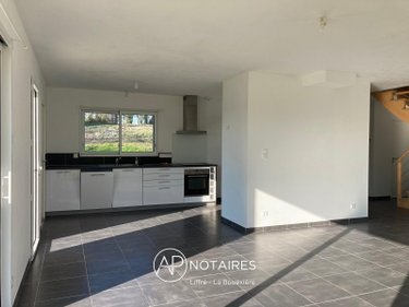 Location maison Val-d'Izé 35450 Ille-et-Vilaine 149 m2 5 pièces 1100 euros