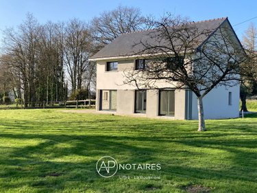 Location maison Val-d'Izé 35450 Ille-et-Vilaine 149 m2 5 pièces 1100 euros