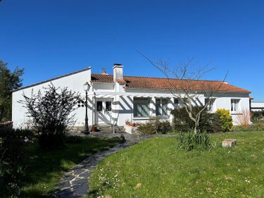 Maison a vendre Beauvoir-sur-Mer 85230 Vendée 223 m2 12 pièces 435600 euros