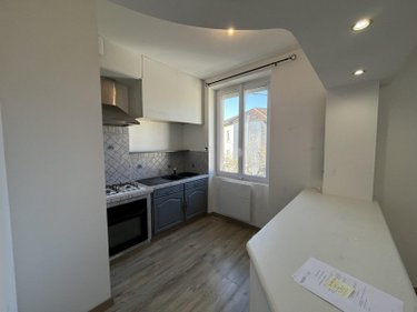 Location appartement Ambérieu-en-Bugey 01500 Ain 36 m2 2 pièces 520 euros
