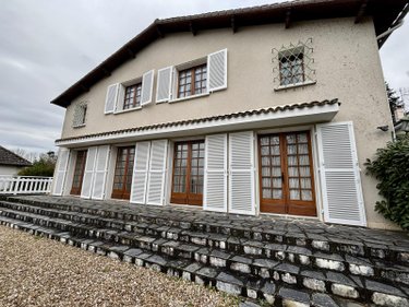 Maison a vendre Montmorillon 86500 Vienne 207 m2 8 pièces 180000 euros