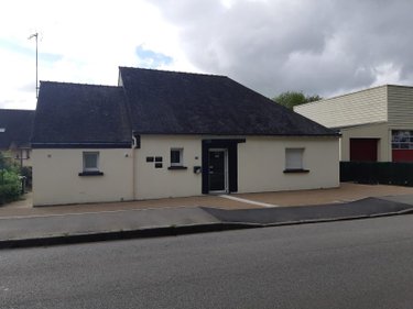 Fonds et murs commerciaux a vendre Languidic 56440 Morbihan 102 m2  332940 euros