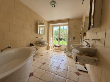 Maison a vendre Bouère 53290 Mayenne 202 m2 9 pièces 453200 euros