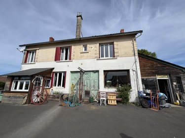 Maison a vendre Lanobre 15270 Cantal 174 m2 9 pièces 153700 euros
