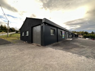 Fonds et murs commerciaux a vendre Abrest 03200 Allier 774 m2  495000 euros