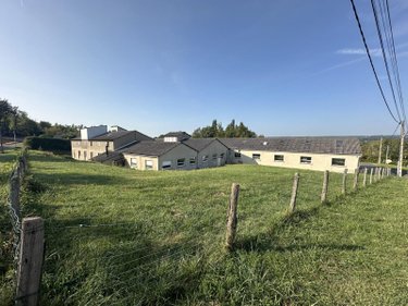 Fonds et murs commerciaux a vendre Abrest 03200 Allier 774 m2  495000 euros