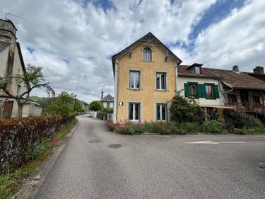 Maison a vendre Champs-sur-Tarentaine-Marchal 15270 Cantal 94 m2 5 pièces 100700 euros