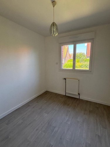 Location maison Lesquin 59810 Nord 180 m2 4 pièces 1600 euros