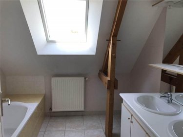 Location maison Châteaugiron 35410 Ille-et-Vilaine 130 m2 7 pièces 1275 euros