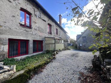 Maison a vendre Bort-les-Orgues 19110 Corrèze 243 m2 8 pièces 215000 euros