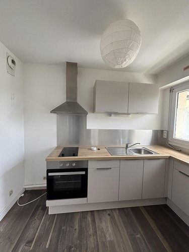Location appartement Vern-sur-Seiche 35770 Ille-et-Vilaine 63 m2 2 pièces 740 euros