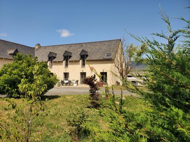 Maison a vendre Pleugueneuc 35720 Ille-et-Vilaine 400 m2  414100 euros