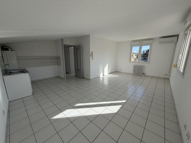 Location appartement Pierrelatte 26700 Drôme 83 m2 4 pièces 680 euros