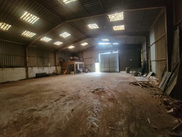 Garage et parking a vendre Langonnet 56630 Morbihan 250 m2  23900 euros