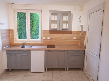 Location appartement Épernay 51200 Marne 14 m2 1 pièce 290 euros