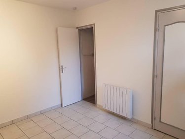 Location appartement Épernay 51200 Marne 14 m2 1 pièce 290 euros