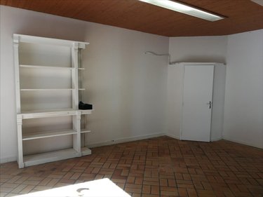 Location fonds et murs commerciaux Cherbourg-en-Cotentin 50100 Manche 47 m2  601 euros