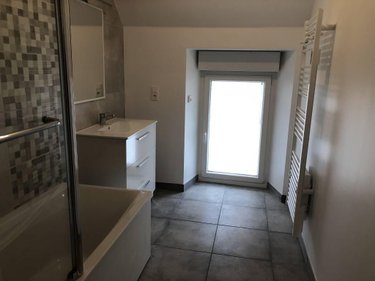 Location appartement Brevans 39100 Jura 92 m2 3 pièces 825 euros