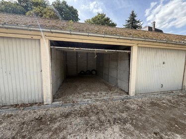 Garage et parking a vendre Braine 02220 Aisne 171 m2  93000 euros