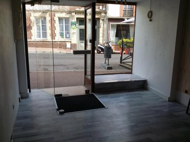 Location fonds et murs commerciaux Orbec 14290 Calvados 32 m2  380 euros