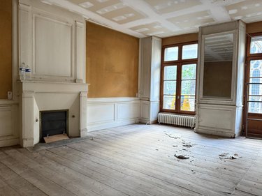 Immeuble a vendre Guingamp 22200 Côtes-d'Armor 700 m2  549920 euros