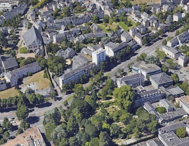 Fonds et murs commerciaux a vendre Angers 49000 Maine-et-Loire 160 m2  419500 euros