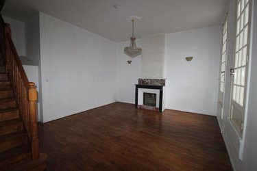 Immeuble a vendre Saintes 17100 Charente-Maritime 85 m2  236070 euros