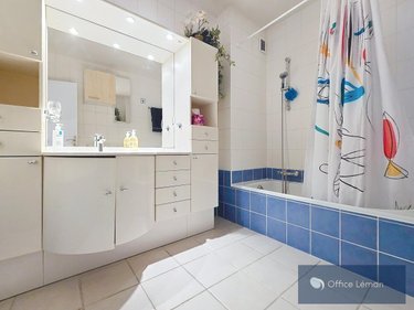 Appartement a vendre Ferney-Voltaire 01210 Ain 85 m2 3 pièces 385000 euros