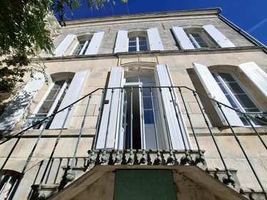 Maison a vendre Saintes 17100 Charente-Maritime 92 m2 4 pièces 236070 euros