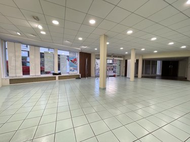 Fonds et murs commerciaux a vendre Locminé 56500 Morbihan 290 m2  230080 euros