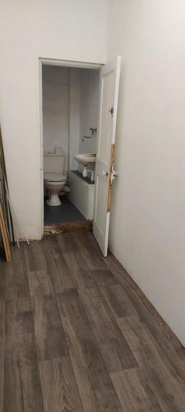 Location fonds et murs commerciaux Cherbourg-en-Cotentin 50100 Manche 85 m2  933 euros