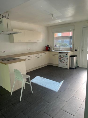 Location maison Beaucamps-Ligny 59134 Nord 111 m2  1140 euros