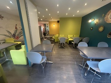 Location fonds et murs commerciaux Cambrai 59400 Nord 100 m2  2104 euros