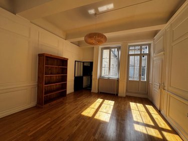 Location appartement Dole 39100 Jura 99 m2 4 pièces 900 euros