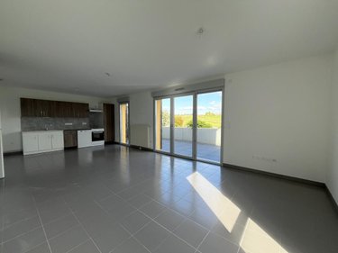 Location appartement Bezannes 51430 Marne 74 m2 3 pièces 976 euros