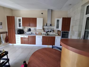 Maison a vendre Saintes 17100 Charente-Maritime 156 m2 6 pièces 540800 euros