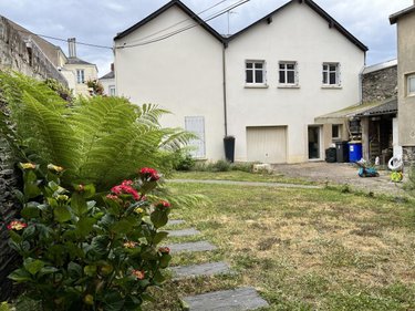 Immeuble a vendre Angers 49000 Maine-et-Loire 385 m2  1096000 euros