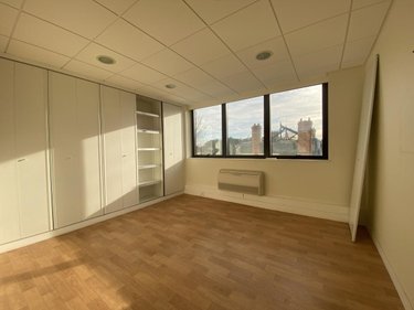 Fonds et murs commerciaux a vendre Montargis 45200 Loiret 78 m2  105900 euros