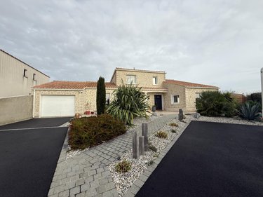 Maison a vendre Brem-sur-Mer 85470 Vendée 165 m2  465500 euros