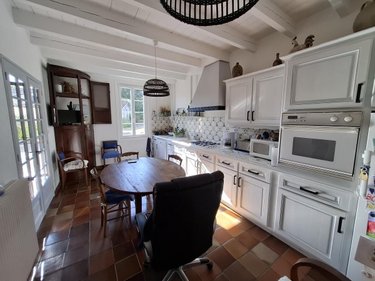 Maison a vendre Nieul-lès-Saintes 17810 Charente-Maritime 223 m2 7 pièces 375000 euros