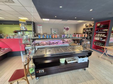 Fonds et murs commerciaux a vendre Essoyes 10360 Aube 270 m2  179000 euros