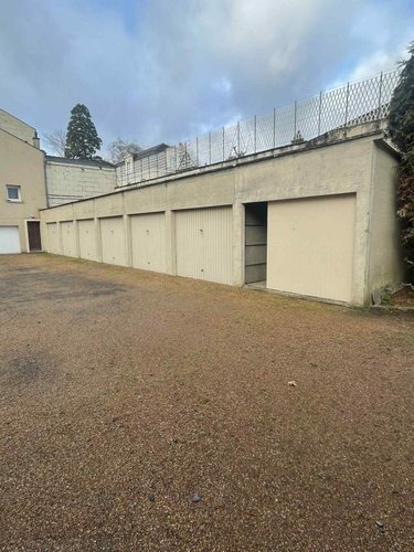 Garage et parking a vendre Saumur 49400 Maine-et-Loire 15 m2  18000 euros